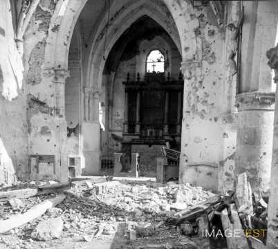 Eglise en ruines (Aisne ?)